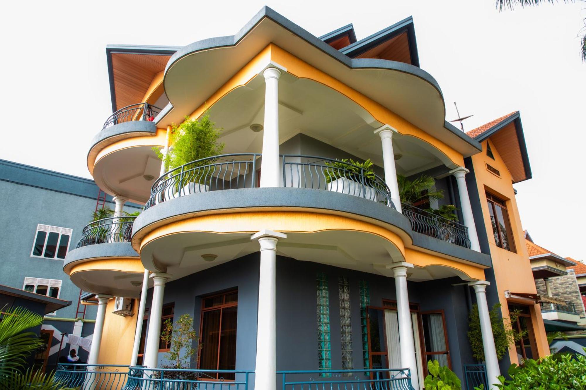 The Vibrant Lodge Gacuriro Kigali Buitenkant foto
